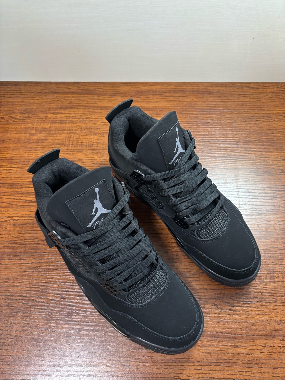 Air Jordan 4 Retro -Black Cat Men’s Sneakers - Picture 4 of 6
